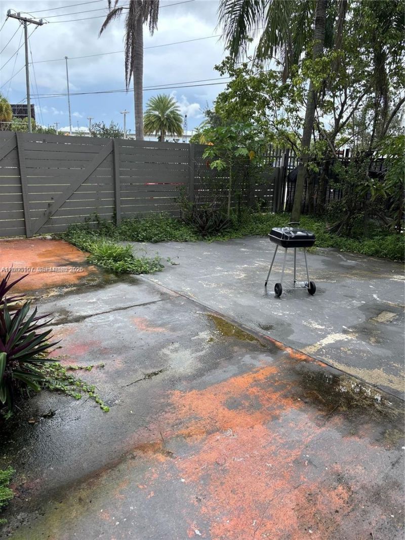 16450 NW 2nd Ave, Unit 109, Miami, FL 33169 Photo