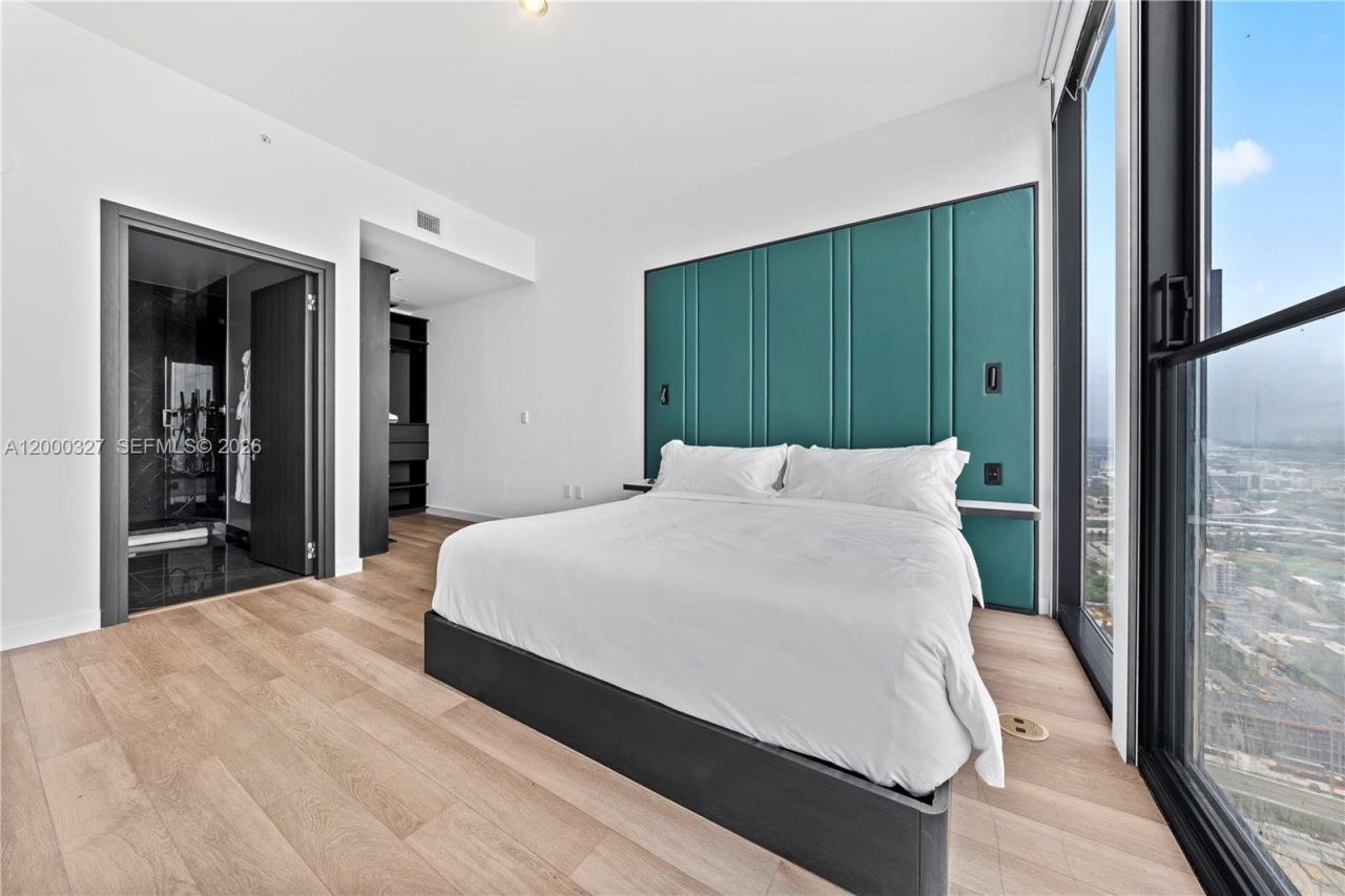 20 NE 11th St, Unit 4502, Miami, FL 33132 Photo