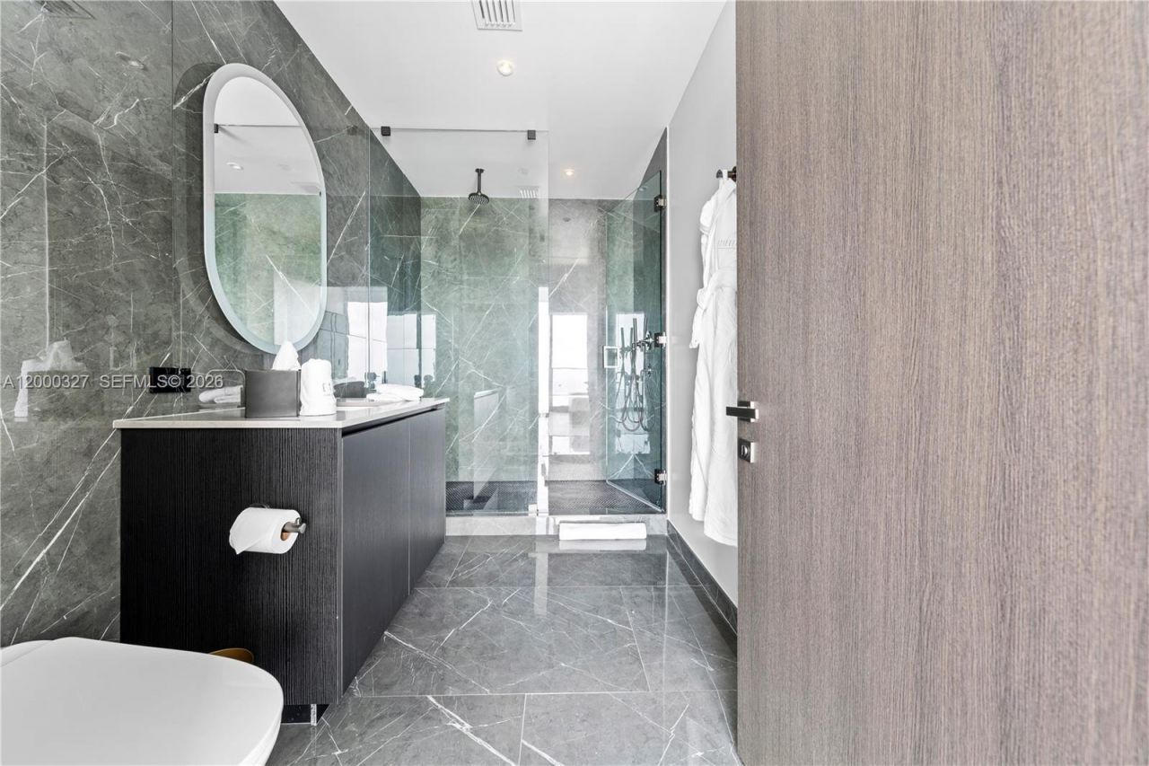 20 NE 11th St, Unit 4502, Miami, FL 33132 Photo