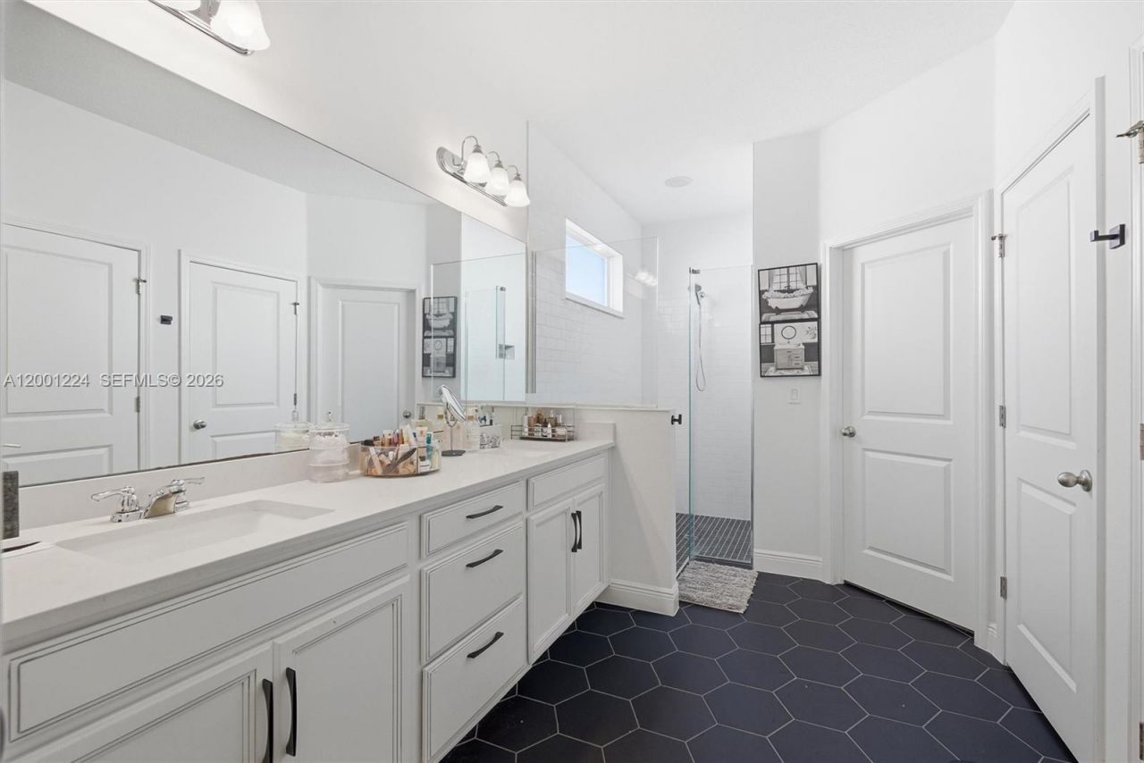 15033 Lake Bessie Loop, Winter Garden, FL 34787 Photo