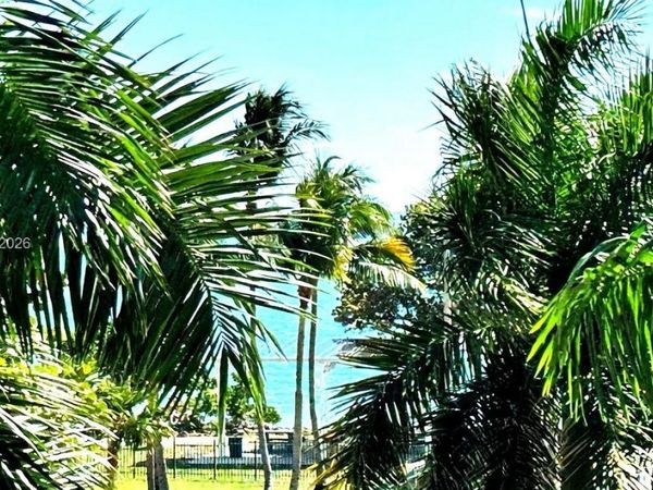 488 NE 18th St , Unit 204, Miami, FL 33132