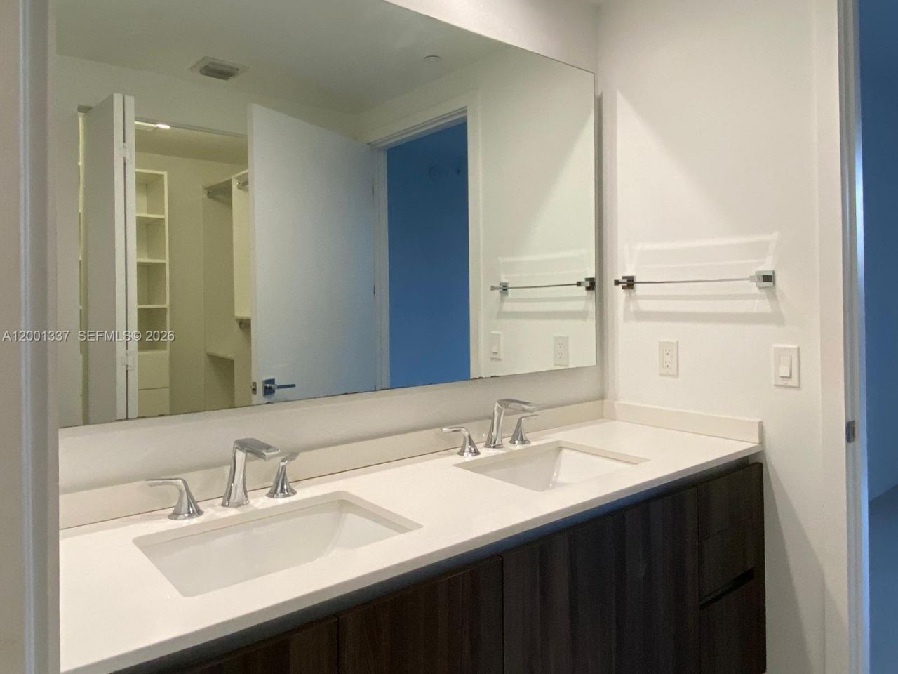 488 NE 18th St, Unit 204, Miami, FL 33132 Photo