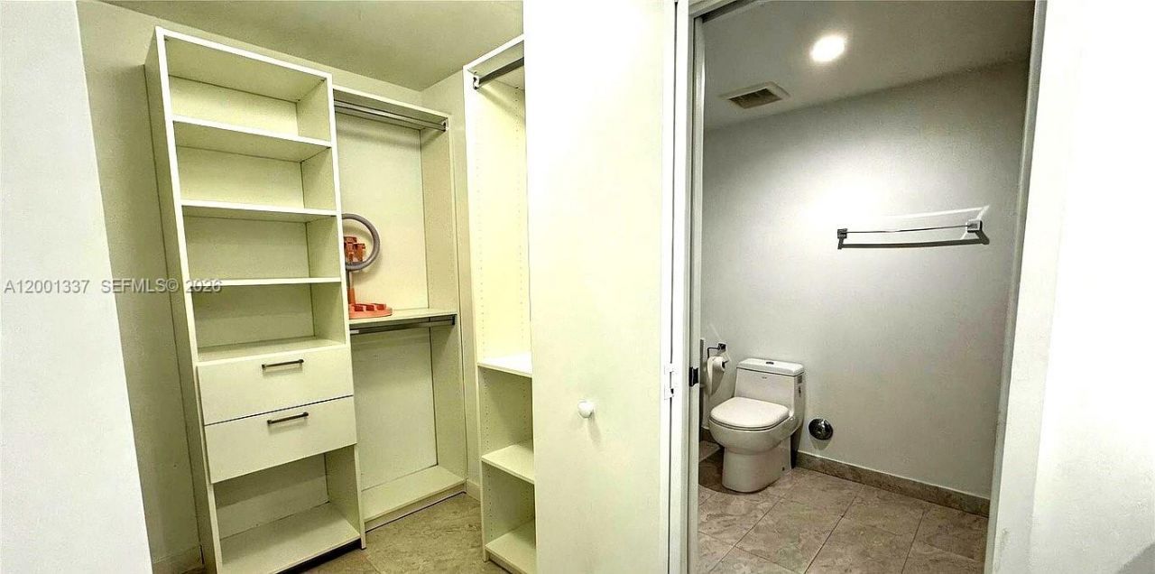 488 NE 18th St, Unit 204, Miami, FL 33132 Photo
