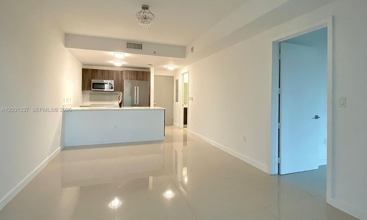 488 NE 18th St, Unit 204, Miami, FL 33132 Photo