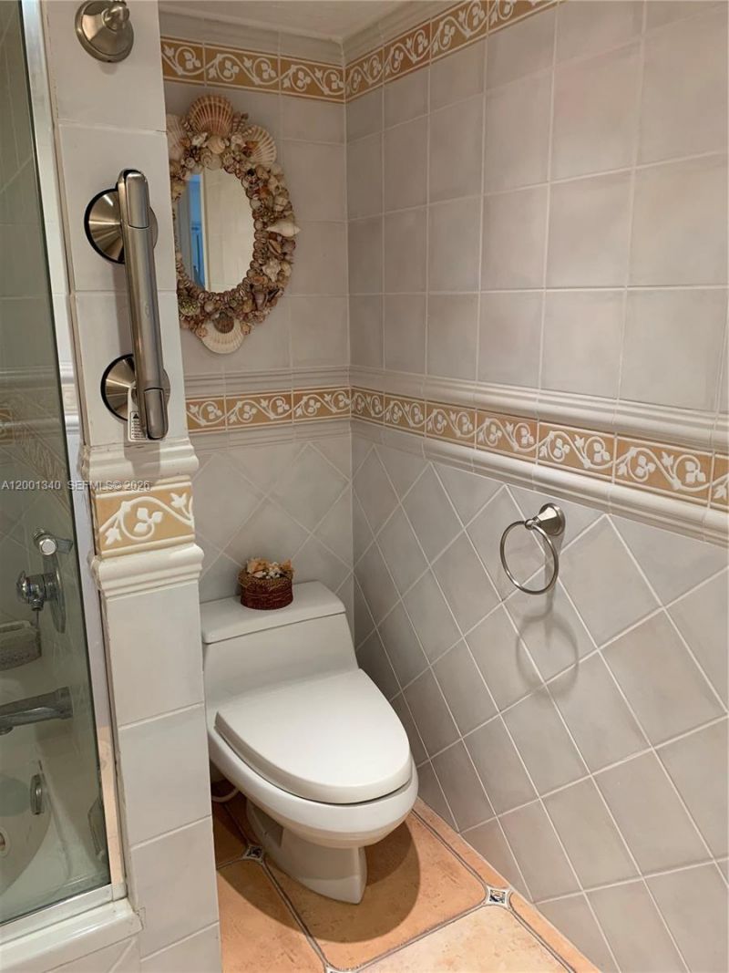 2555 Collins Ave, Unit 711, Miami Beach, FL 33140 Photo