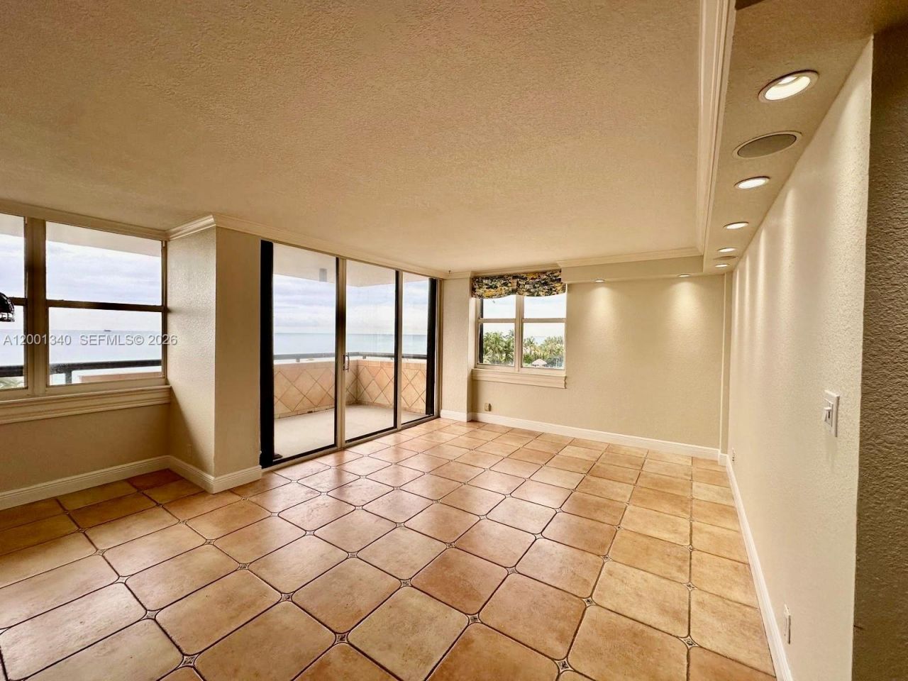 2555 Collins Ave, Unit 711, Miami Beach, FL 33140 Photo