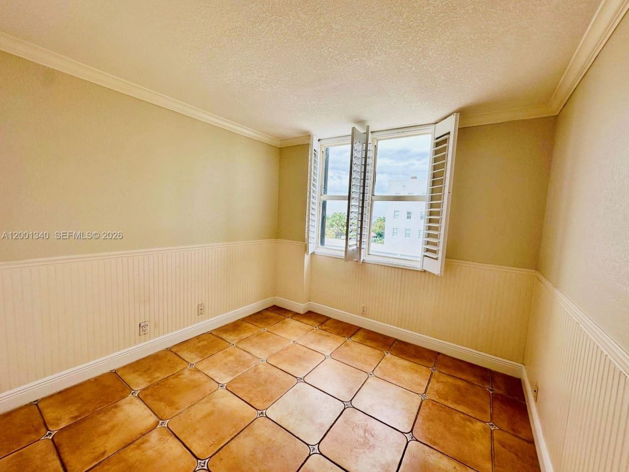2555 Collins Ave, Unit 711, Miami Beach, FL 33140 Photo