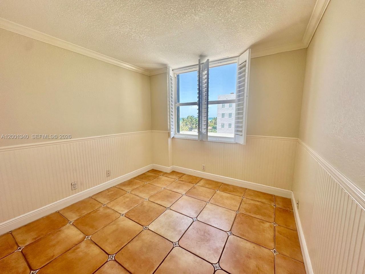 2555 Collins Ave, Unit 711, Miami Beach, FL 33140 Photo