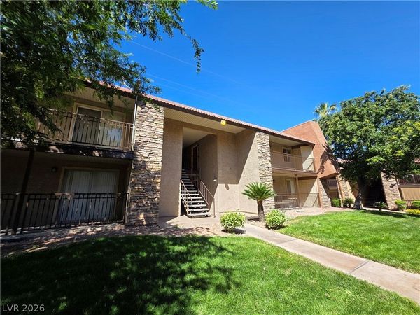 5121 River Glen Drive , Unit 138, Las Vegas, NV 89103