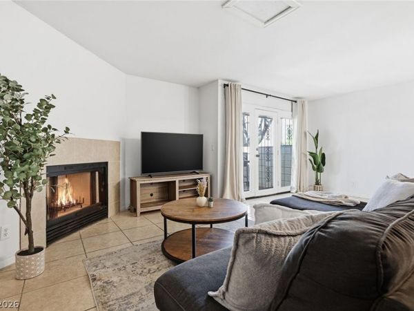 3351 Duece Street, Las Vegas, NV 89121