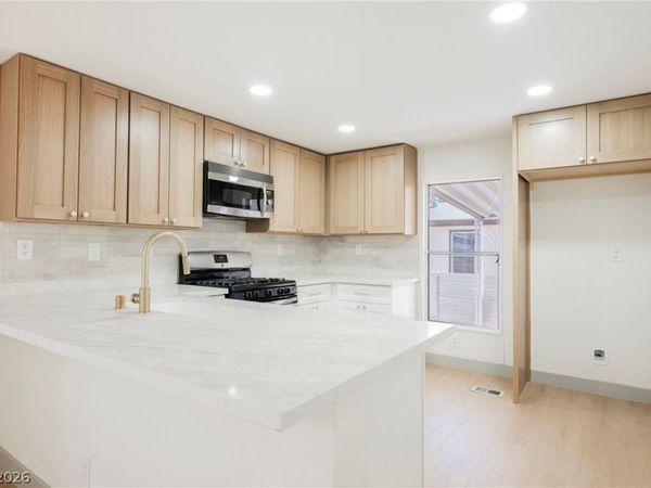 2885 Humboldt Court, Las Vegas, NV 89142