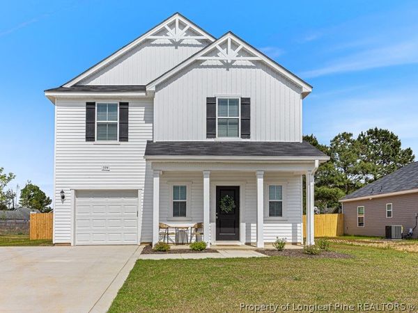 594 Melbourne Drive , Raeford, NC 28376