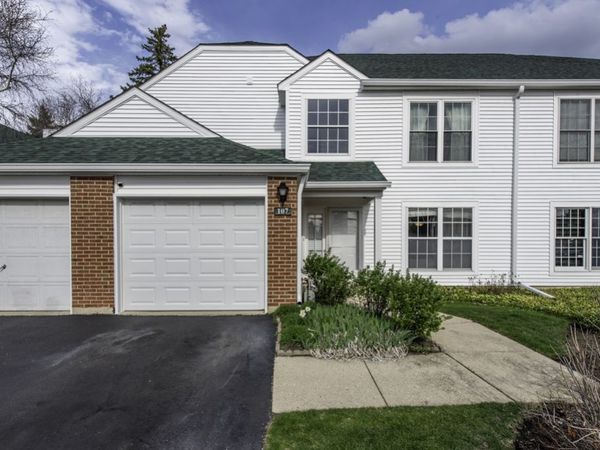 107 Templeton Street , Lake Bluff, IL 60044