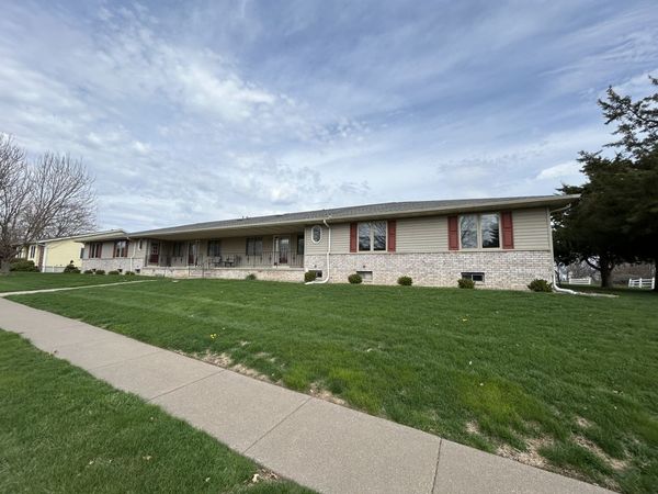 1233 47th Ave Court , Unit 16, East Moline, IL 61244