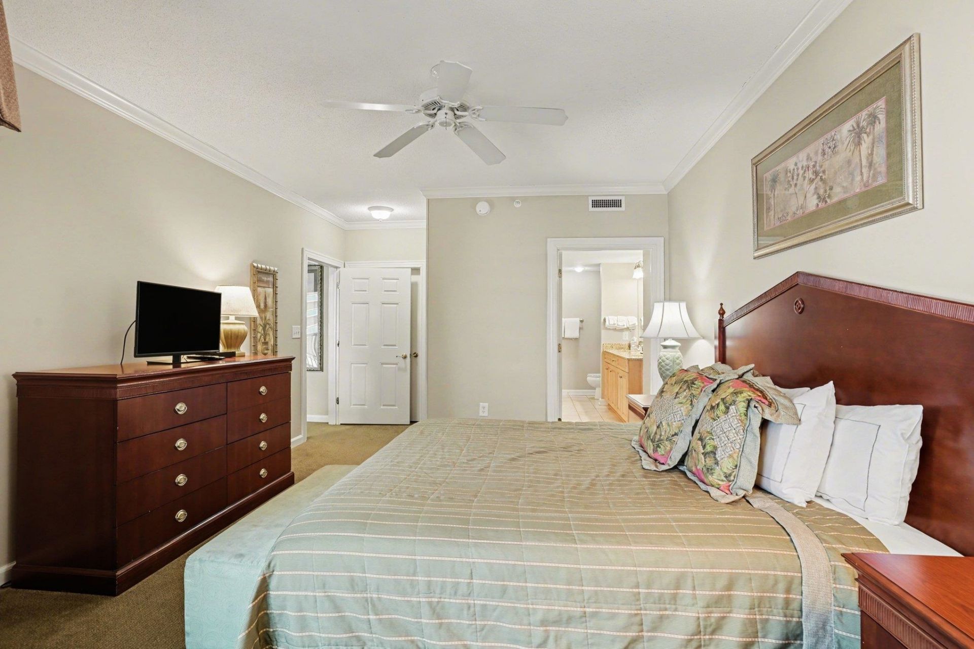 9994 Beach Club Dr. Photo 22