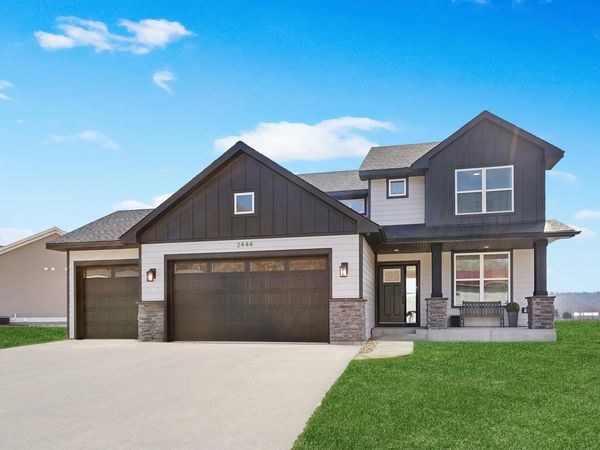 2444 Hadley Hills Drive NE, Rochester, MN 55906