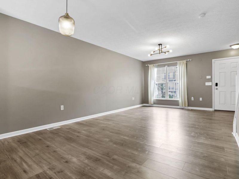 6299 Hares Ear Drive, Columbus, OH 43230 Photo 11