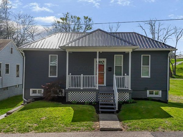 1022 Chester Street , Zanesville, OH 43701