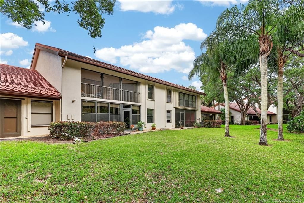 6031 SE Martinique Drive, Unit 202, Stuart, FL 34997 Photo