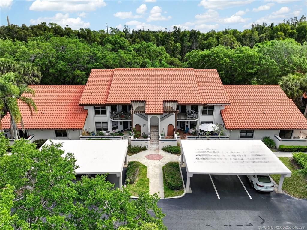 6031 SE Martinique Drive, Unit 202, Stuart, FL 34997 Photo