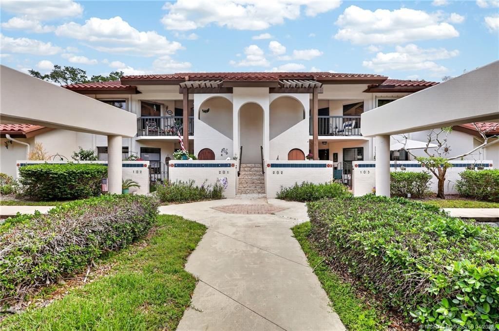 6031 SE Martinique Drive, Unit 202, Stuart, FL 34997 Photo