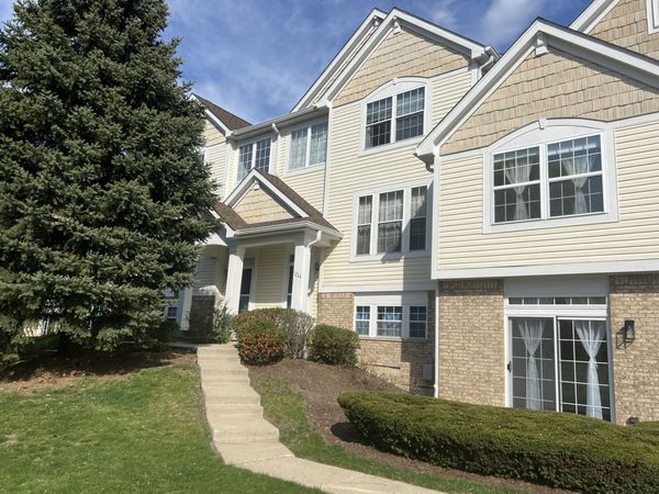 1224 GEORGETOWN Way , Vernon Hills, IL 60061