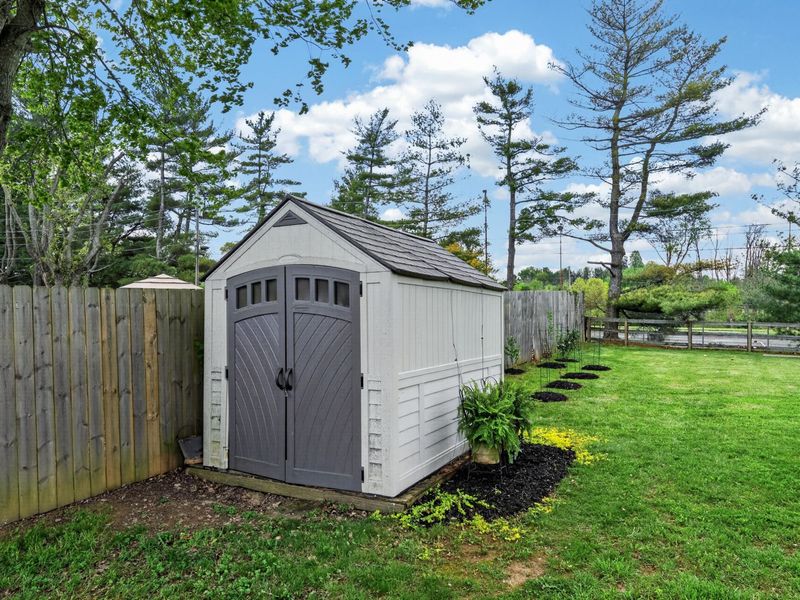 8861 Valley Circle Drive, Florence, KY 41042 Photo 7