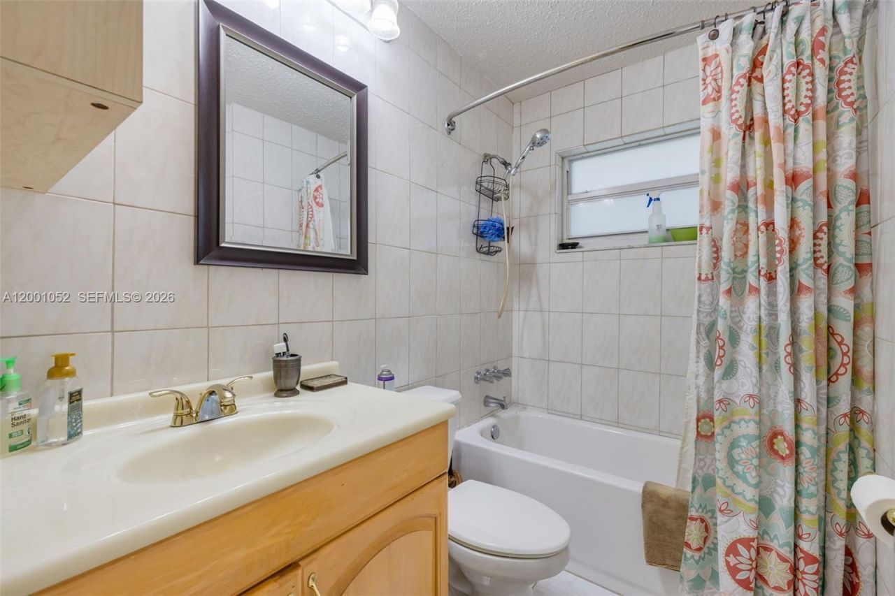 7301 NW 57th Pl, Tamarac, FL 33321 Photo