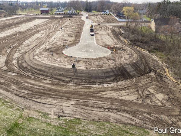 3129 Dawson Dr, Kentwood, MI 49512