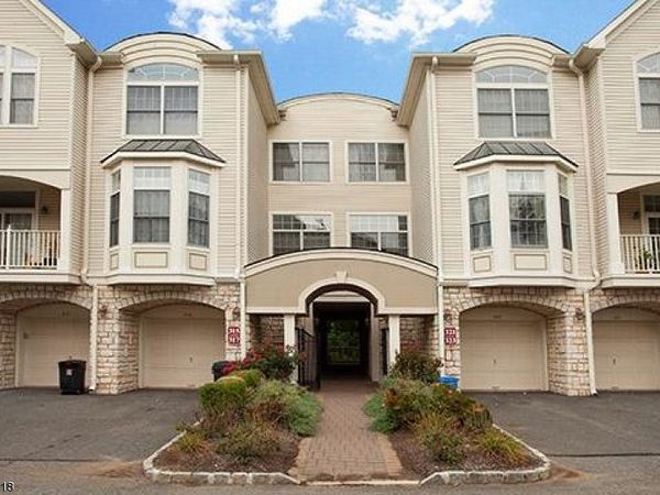 321 Edmonton Ct, Livingston, NJ 07039