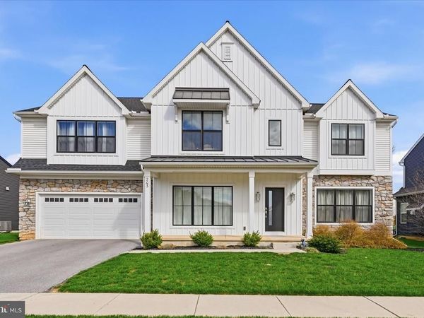 203 WRIGHT DRIVE, MECHANICSBURG, PA 17055