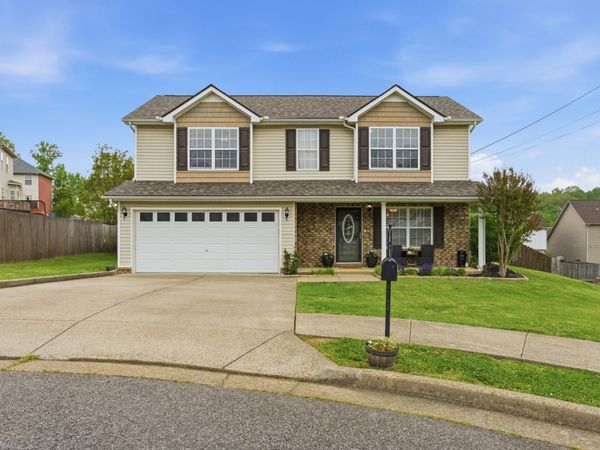 305 Canal Ct, Hermitage, TN 37076