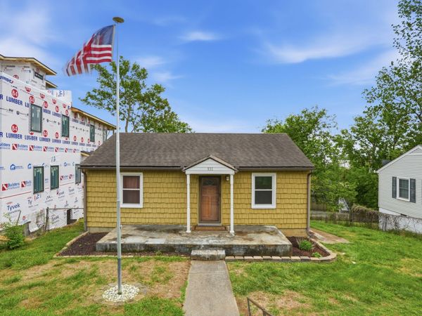 931 S 13th Ct, Nashville, TN 37206