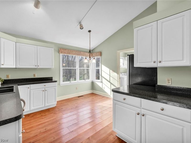 425 Armante Court, Akron, OH 44313 Photo 16