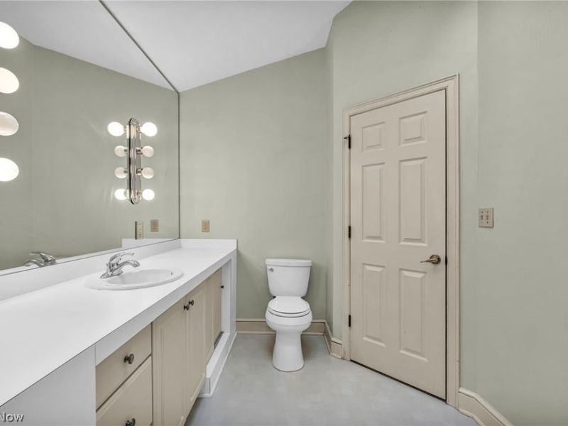 425 Armante Court, Akron, OH 44313 Photo 19