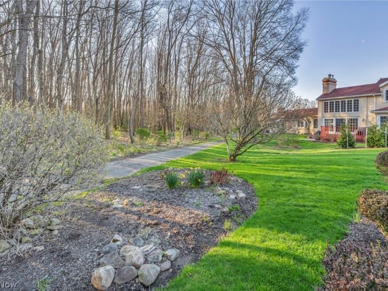 425 Armante Court, Akron, OH 44313 Photo 29