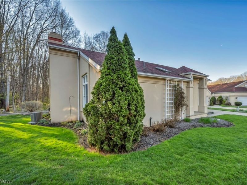 425 Armante Court, Akron, OH 44313 Photo 31