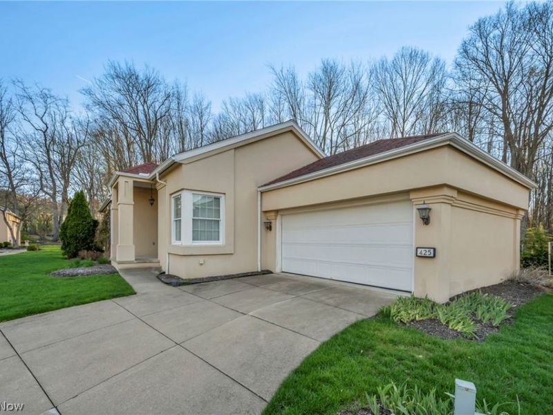 425 Armante Court, Akron, OH 44313 Photo 32