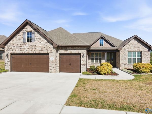 12607 Oak North Sw, Huntsville, AL 35803