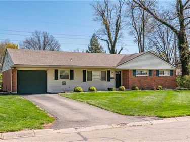 426 Willowhurst Drive, Centerville, OH 45459