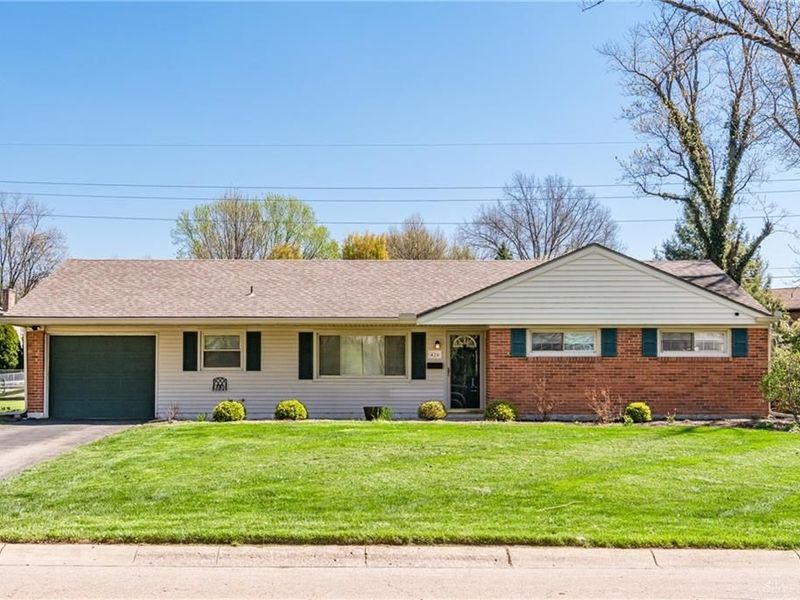 426 Willowhurst Drive, Centerville, OH 45459 Photo 2