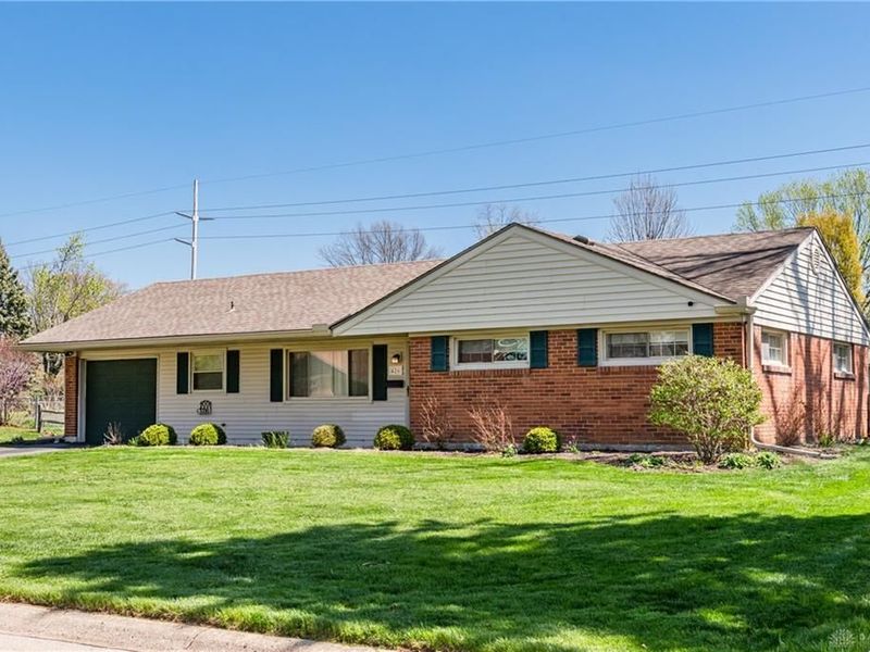 426 Willowhurst Drive, Centerville, OH 45459 Photo 3