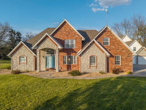 915 E 438th Road , Bolivar, MO 65613