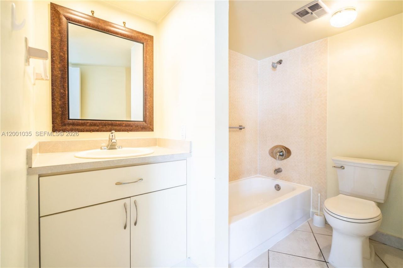 7150 Indian Creek Dr, Unit 506, Miami Beach, FL 33141 Photo