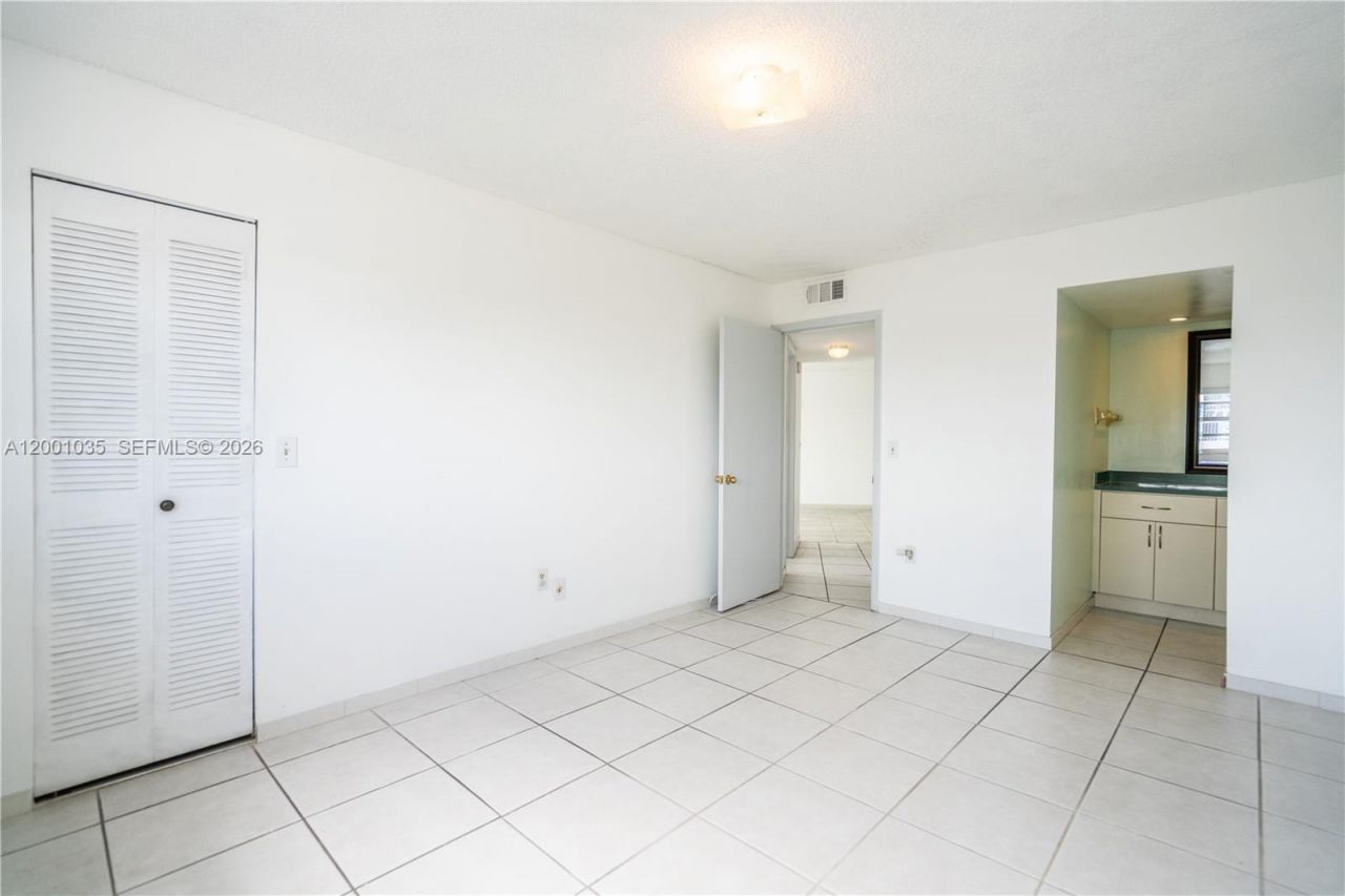 7150 Indian Creek Dr, Unit 506, Miami Beach, FL 33141 Photo