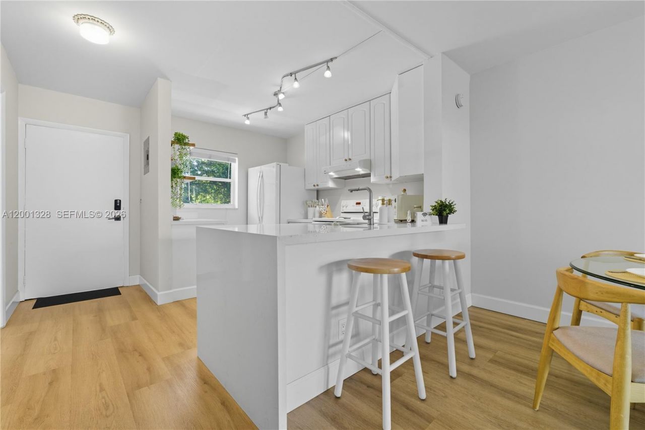 1501 S Ocean Blvd, Unit 117, Lauderdale by the Sea, FL 33062 Photo