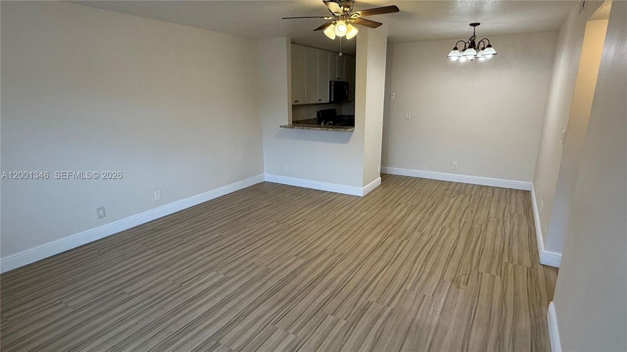 1006 Twin Lakes Dr, Unit 20-E, Coral Springs, FL 33071 Photo