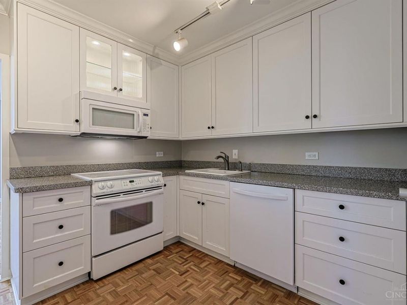 2401 Ingleside Avenue, Unit 4E, Cincinnati, OH 45206 Photo 13