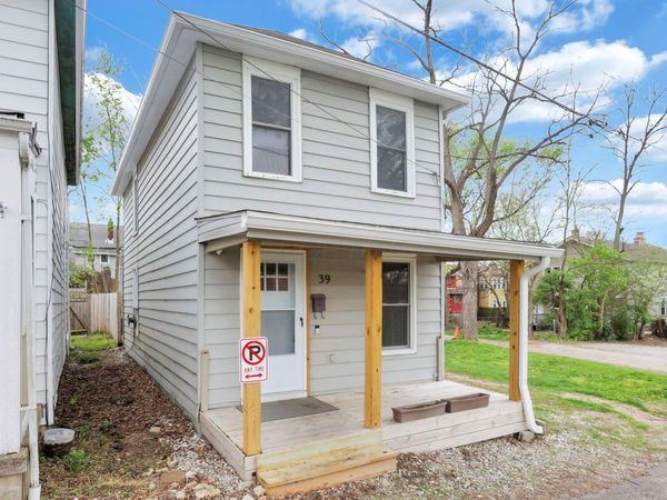 39 W Ramlow Alley , Columbus, OH 43202