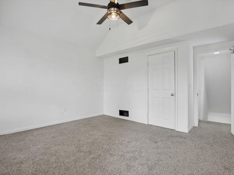 39 W Ramlow Alley , Columbus, OH 43202 Photo 15